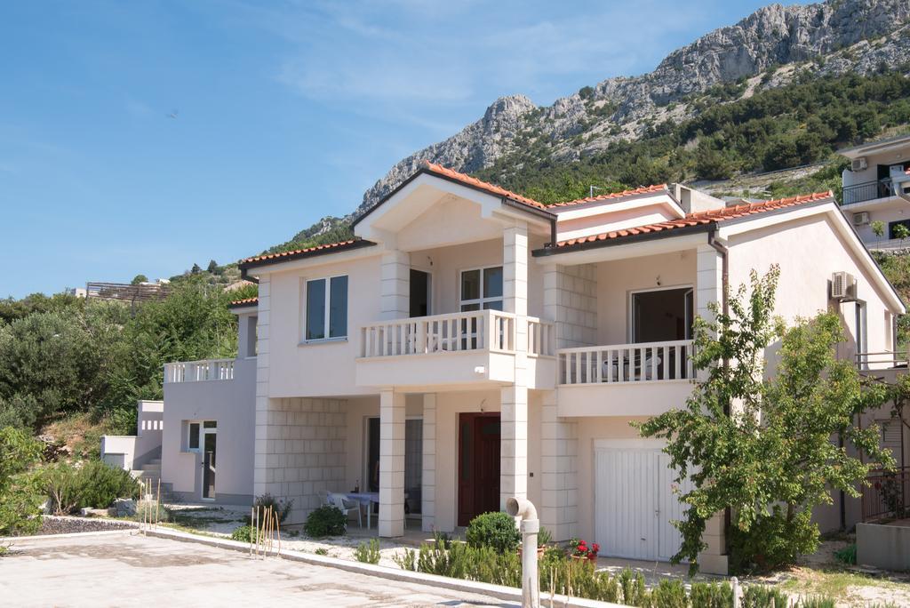 Studio Apartment Брела Экстерьер фото